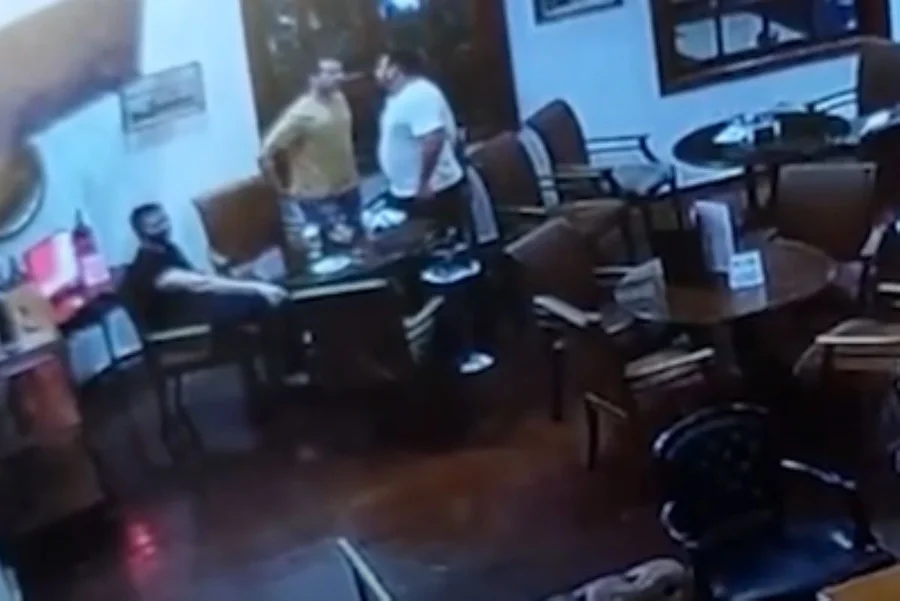 Dois médicos são mortos a tiros por colega de profissão em Alphaville, na Grande SP