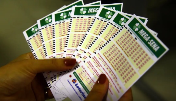 Mega-Sena acumula novamente e prêmio principal vai para R$ 63 milhões