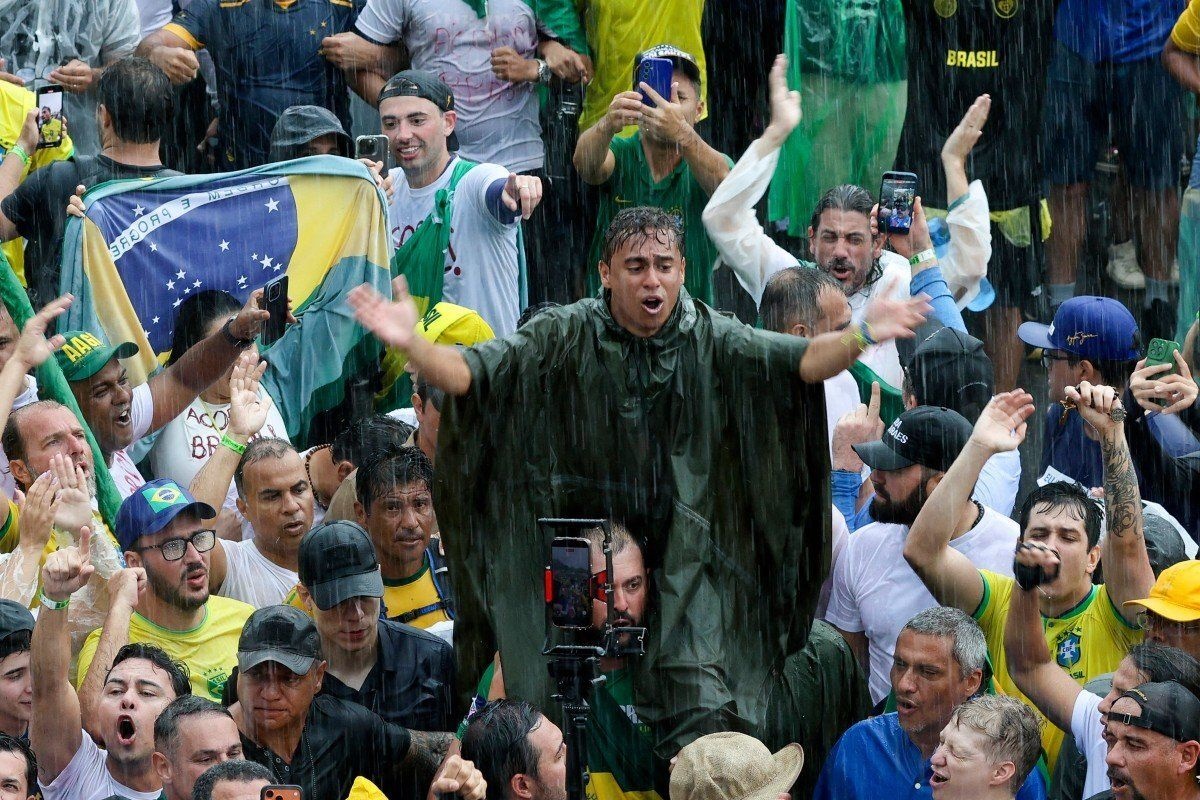 Nikolas cobra Alcolumbre por CPI do Master e critica Lulinha durante ato em Brasília