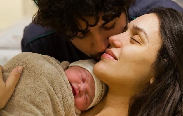 Rafa Kalimann e Nattan anunciam nascimento da primeira filha