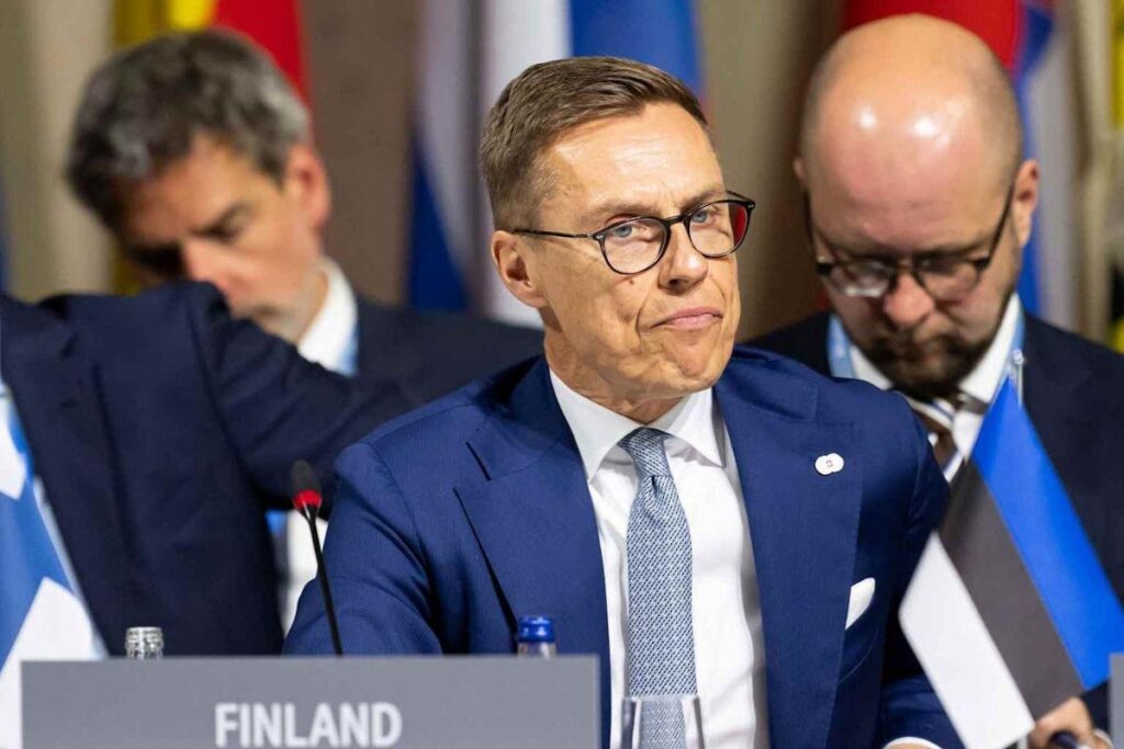 Finlândia pede calma e aproximação entre EUA e Europa para fortalecer segurança no Ártico