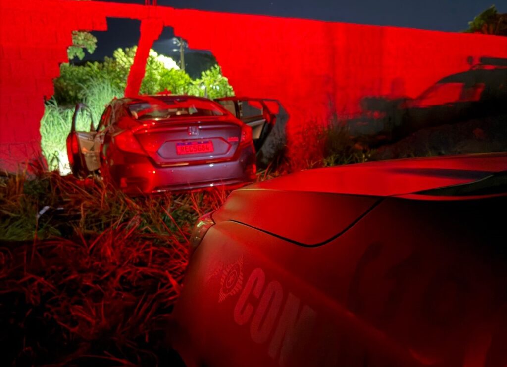 Suspeitos de roubo de carro morrem em troca de tiros com policiais da Rotam em Águas Lindas