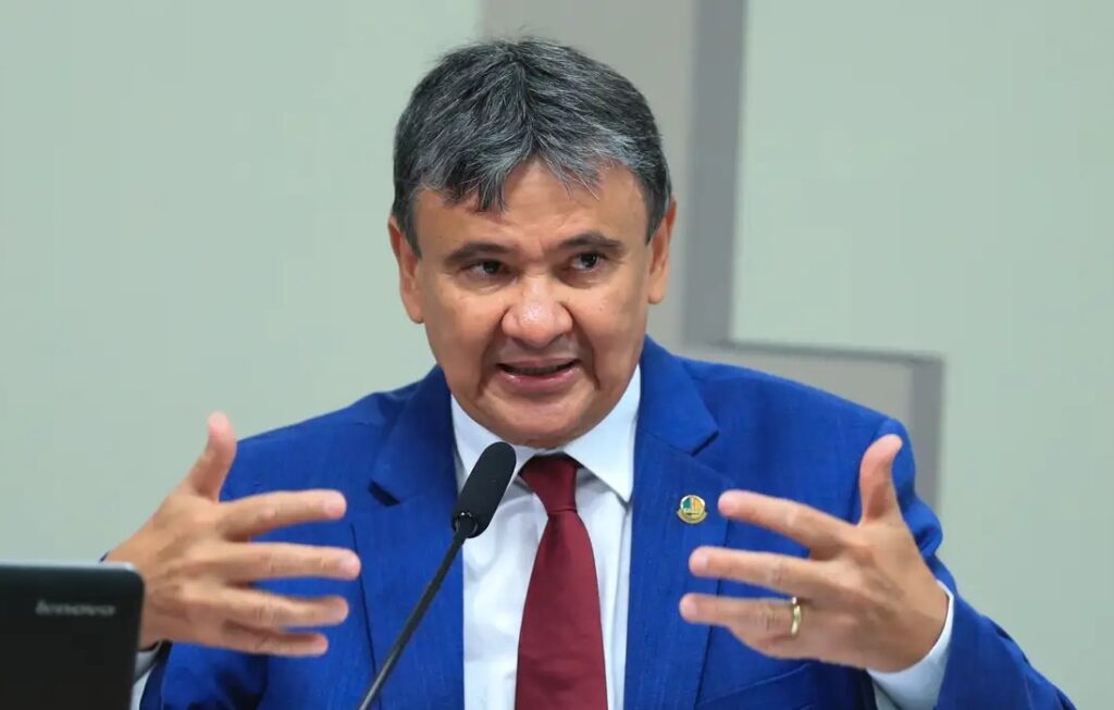 Ministro Wellington Dias participa da abertura de seminário sobre agricultura familiar em Goiânia