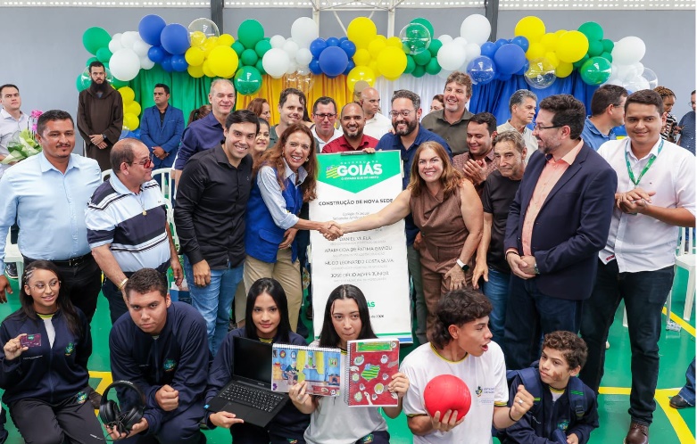 Gracinha Caiado inaugura escola padrão século XXI em Hidrolândia