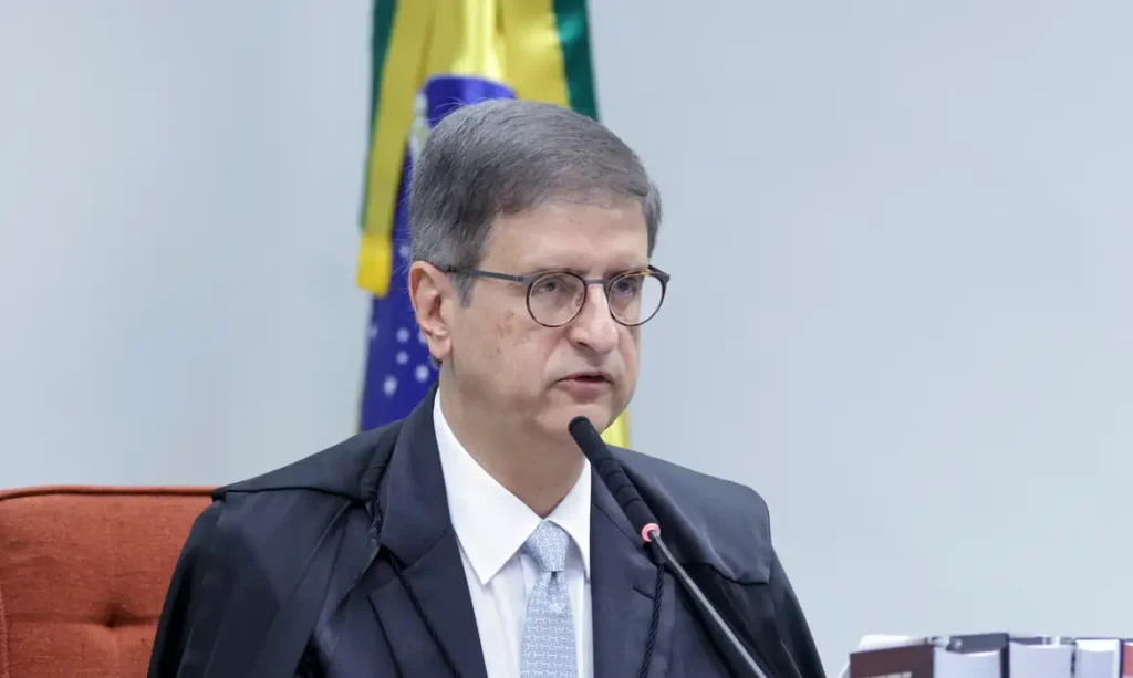 PGR apresenta parecer contrário à prisão domiciliar para Bolsonaro