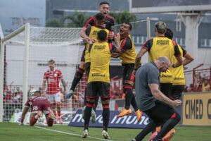 Atlético-GO vence o Vila Nova e abre vantagem na semifinal do Goianão