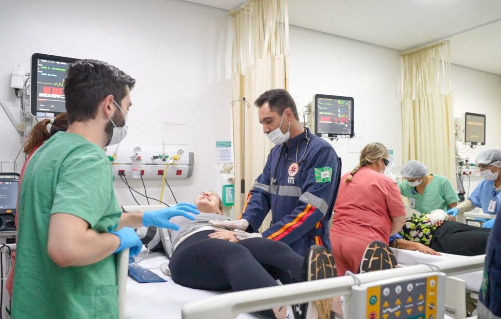 HMAP e SAMU de Aparecida participam de simulado de catástrofe promovido pelo Einstein