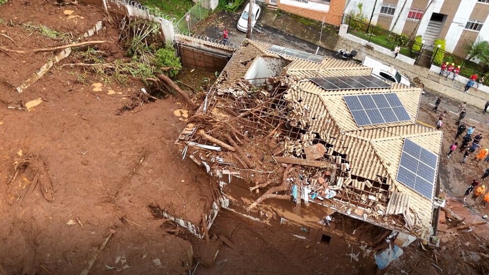 Mortes em Juiz de Fora e Ubá chegam a 48 e há 19 desaparecidos (foto: reprodução X)