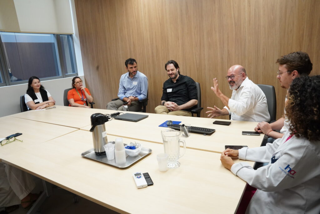 SES-GO, Secti e Ceia/UFG discutem implantação de inteligência artificial no Cora