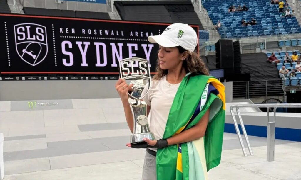 Rayssa Leal conquista o título da etapa de Sydney da Street League Skateboarding
