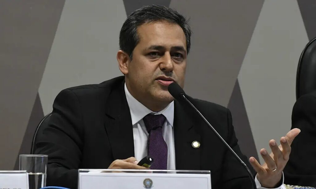 Presidente de sindicato dos auditores presta depoimento à PF como investigado