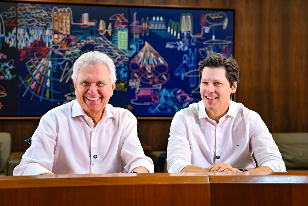 Caiado e Daniel Vilela anunciam fim da cobrança do Fundeinfra