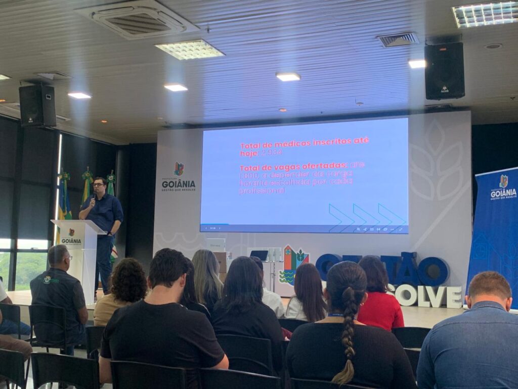 O secretário Luiz Pellizzer durante sua fala (Foto: Ludymila Siqueira/A Redação)