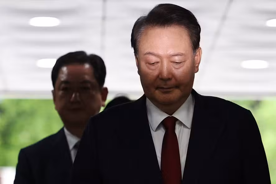 Ex-presidente da Coreia do Sul é condenado à prisão perpétua por impor lei marcial