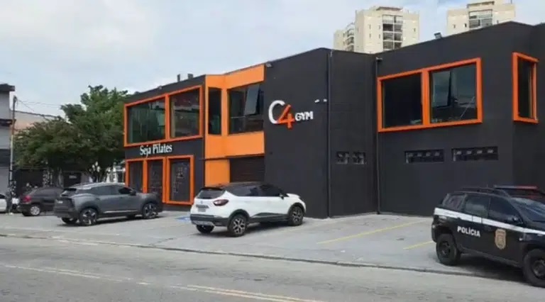 Academia onde mulher morreu é interditada; polícia analisa produto tóxico usado na limpeza