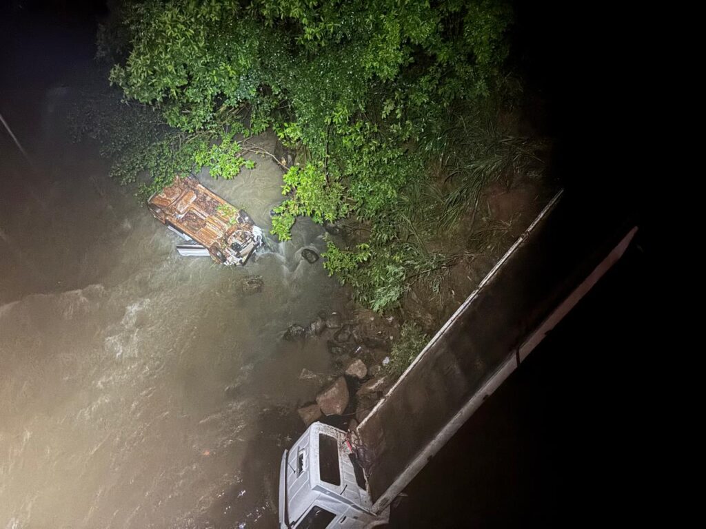Acidente envolvendo carro e guincho mata mulher e deixa outras 6 pessoas feridas em Cachoeira Alta