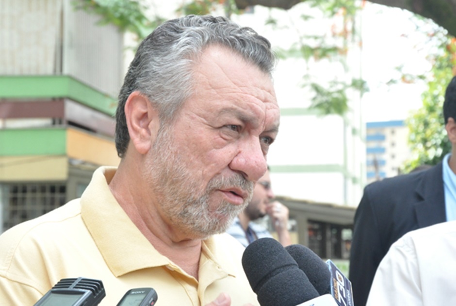 TJGO retoma julgamento sobre anulação de 1,2 mil processos contra ex-secretário de Saúde de Goiânia