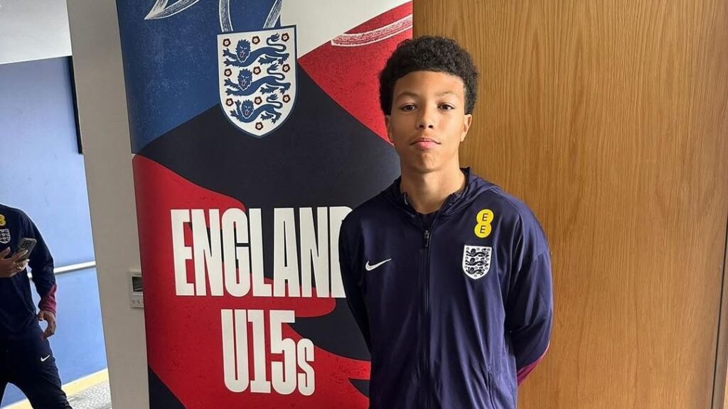 Iago Mendes, filho de Thiago Silva, é convocado pela seleção da Inglaterra Sub-15