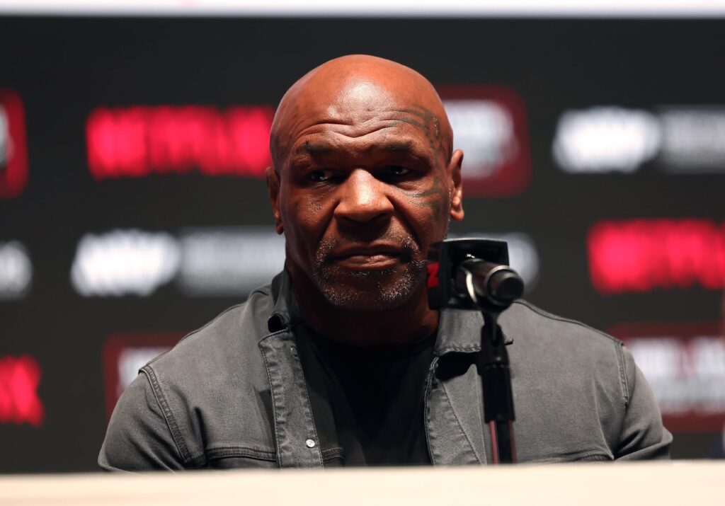 Exibição de Mike Tyson e Floyd Mayweather será em 25 de abril no RD Congo