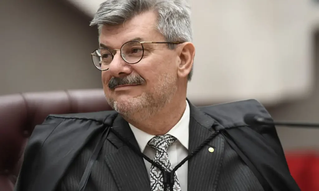Ministro do STJ suspeito de importunação sexual pede licença de 90 dias