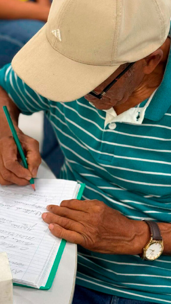Instituto Equatorial lança programa de alfabetização de jovens e adultos em Goiás