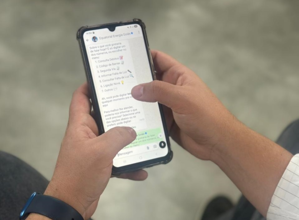 Conta de luz pode ser paga em Goiás via WhatsApp
