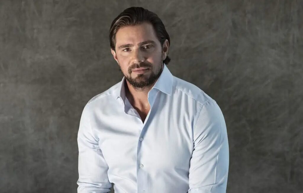 Vorcaro chega a Brasília em voo da PF e vai para presídio federal (foto: reprodução)