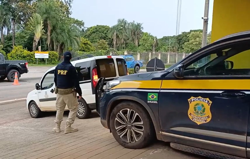 PRF localiza irmãos desaparecidos em ônibus que seguia para Goiânia