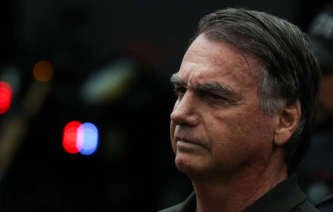 Bolsonaro tem piora da função renal e aumento de inflamação