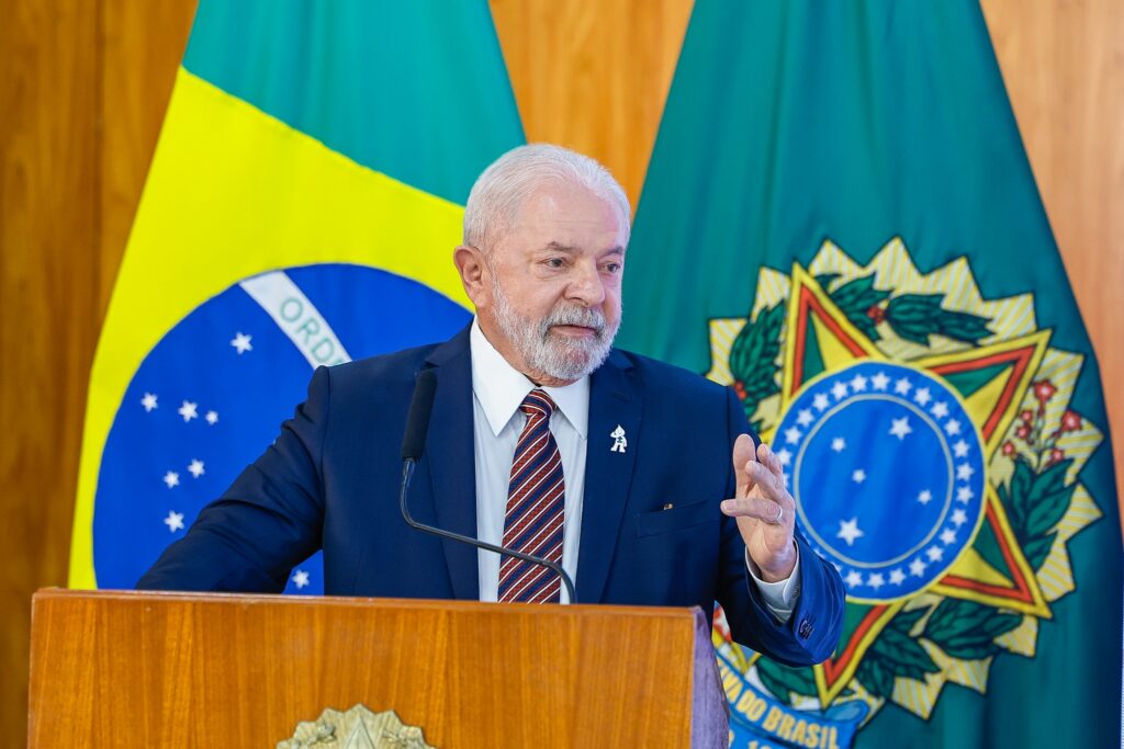 Datafolha: Avaliação negativa do governo Lula se mantém em 40%; positiva passa de 32% a 29%