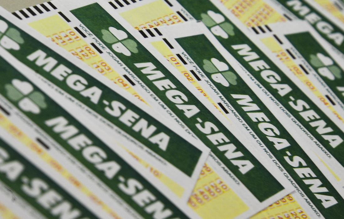 Mega-Sena acumulada sorteia prêmio de R$ 75 milhões neste sábado (14/3)