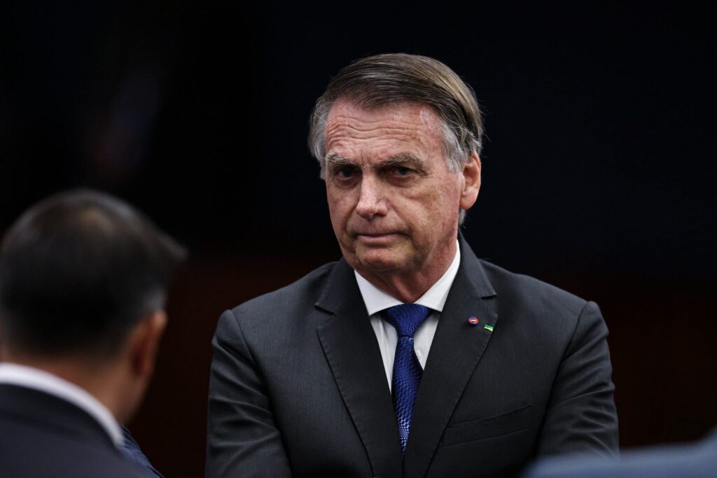 Defesa de Bolsonaro pede troca de data para a visita de assessor de Trump à Papudinha (foto: reprodução X)