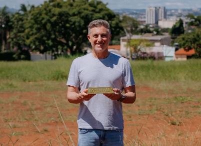 Luciano Huck grava quadro “Familhão” em Aparecida de Goiânia