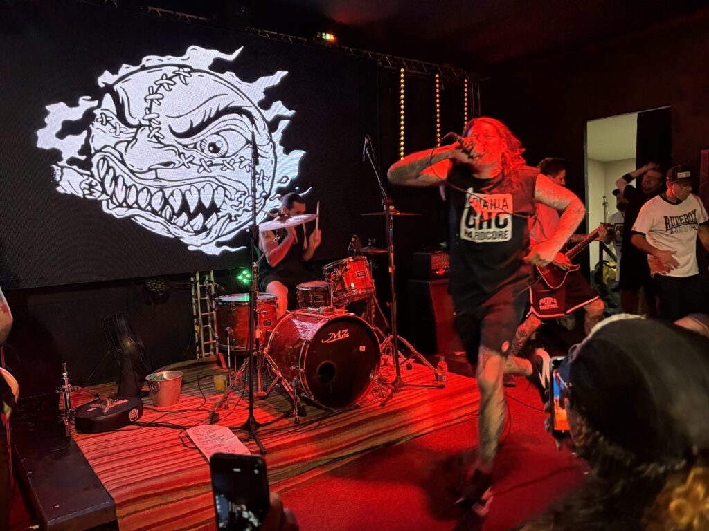 Freddie Cricien no palco com a Madball (Foto: Fabio Marques)