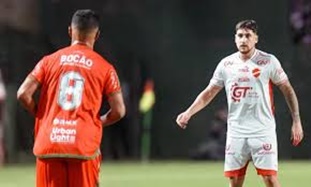 Copa do Brasil: Vila Nova elimina Velo Clube nos pênaltis