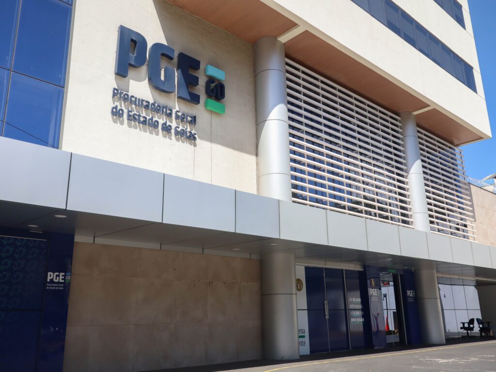 PGE-GO abre inscrições para estágio de pós-graduação em Direito em três cidades