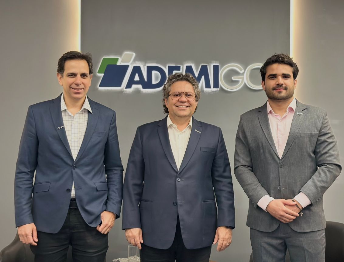 Membros da Associação das Empresas do Mercado Imobiliário de Goiás (Ademi-GO) (foto: divulgação)