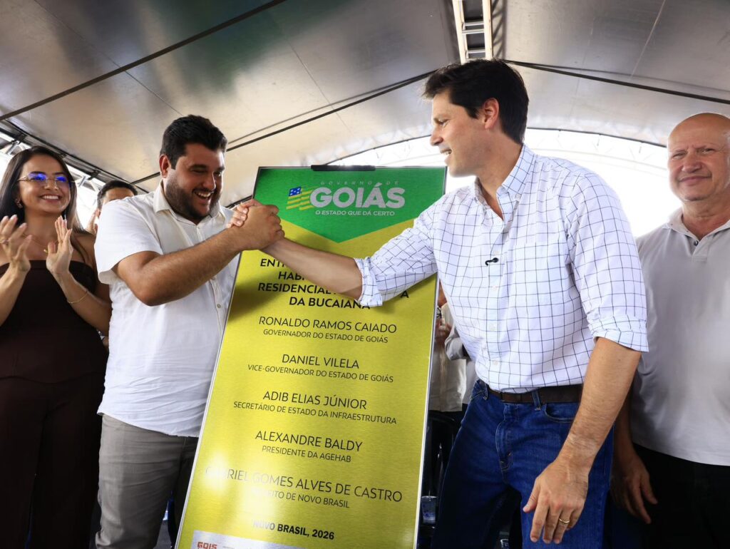 Daniel Vilela entrega 50 casas a custo zero em Novo Brasil