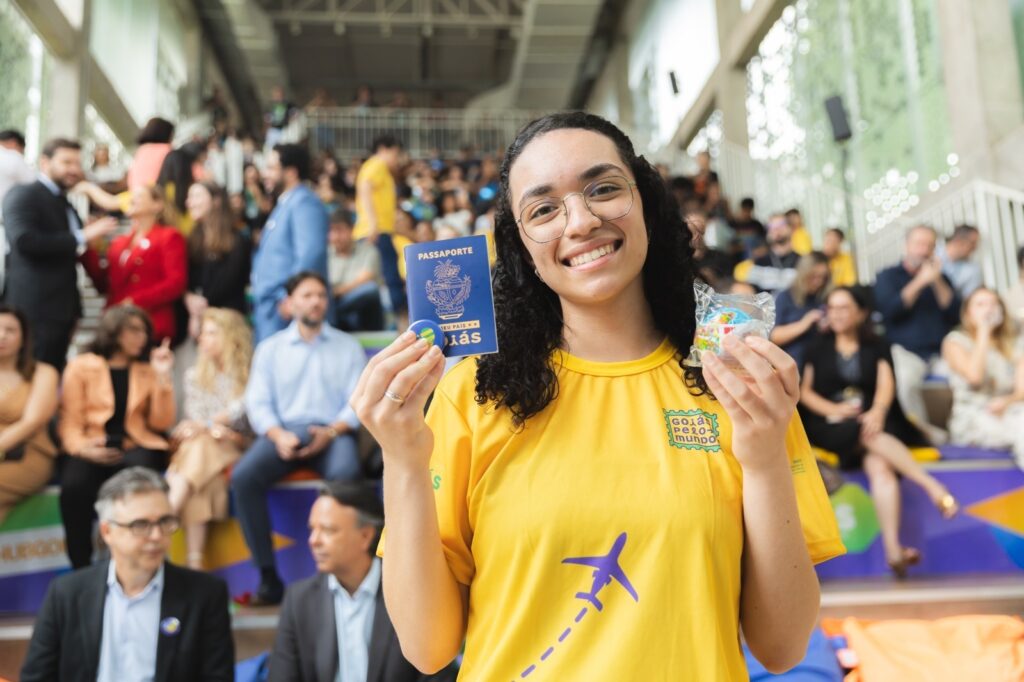 Governo de Goiás abre 170 vagas de intercâmbio internacional para Escolas do Futuro, UEG e bolsistas ProBem