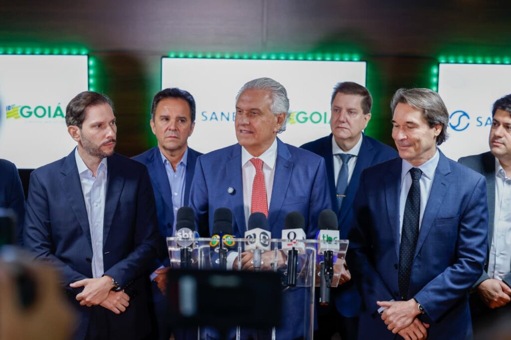 Caiado destaca eficiência operacional e financeira da Saneago