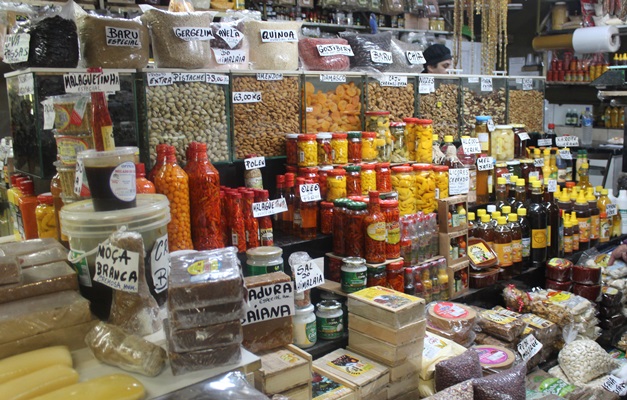 Mercados municipais são opções de lazer, gastronomia e cultura local durante o MotoGP em Goiânia