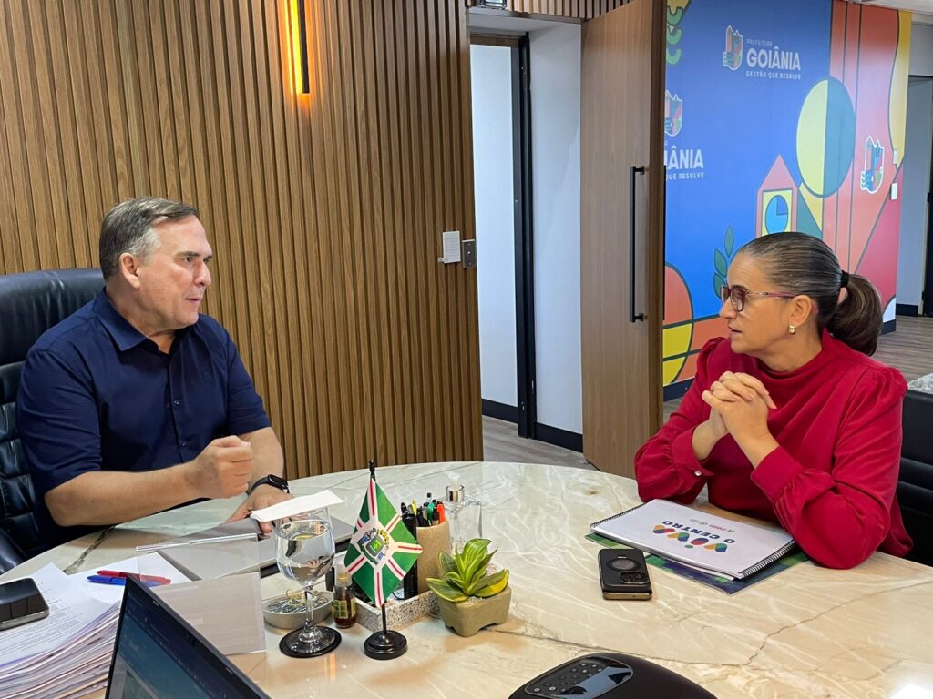 Vereadora Kátia apresenta a Sandro Mabel propostas para requalificação da Rua do Lazer e do Centro de Goiânia