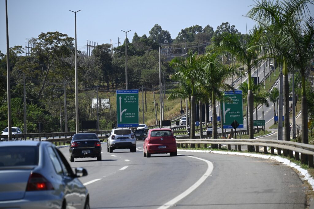 Governo de Goiás inicia restauração da GO-060 entre Goiânia e Trindade