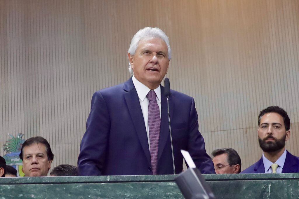 Em despedida, Caiado defende democracia e diz que Goiás é “ilha de segurança”