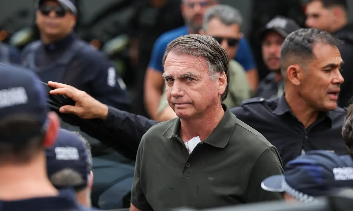 Bolsonaro melhora função renal, mas marcadores inflamatórios sobem