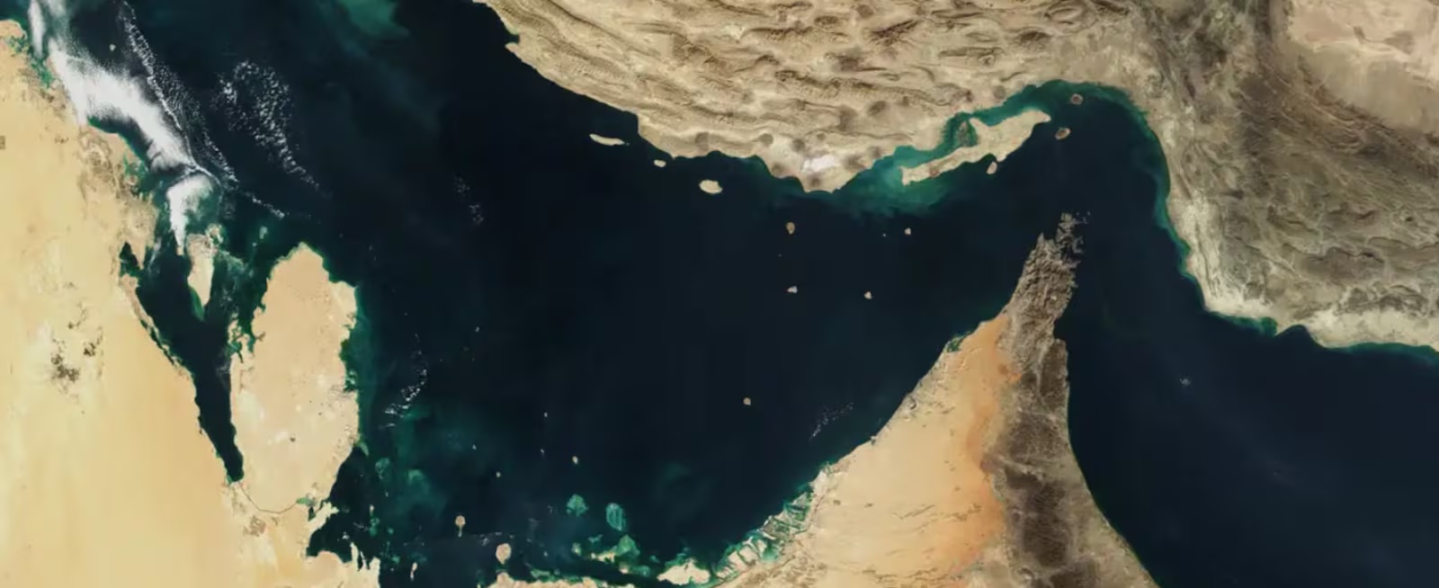 Irã diz que Estreito de Ormuz está aberto, menos para EUA e Israel