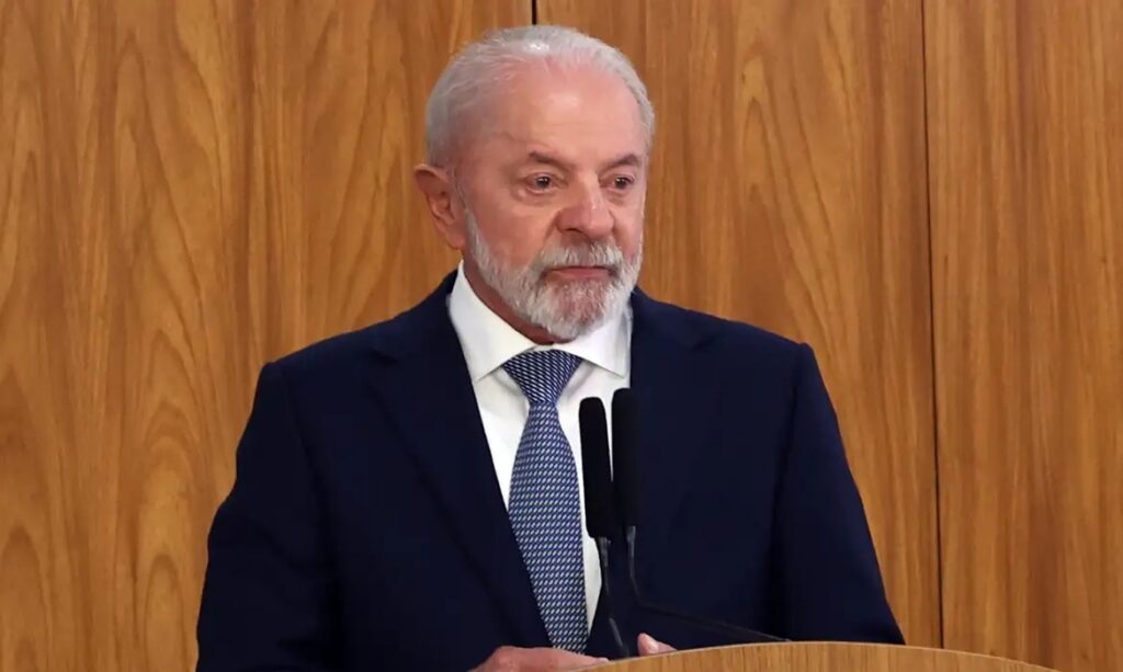 Lula sanciona lei que cria 17,8 mil cargos e gasto em 2026 chega a R$ 5,3 bilhões