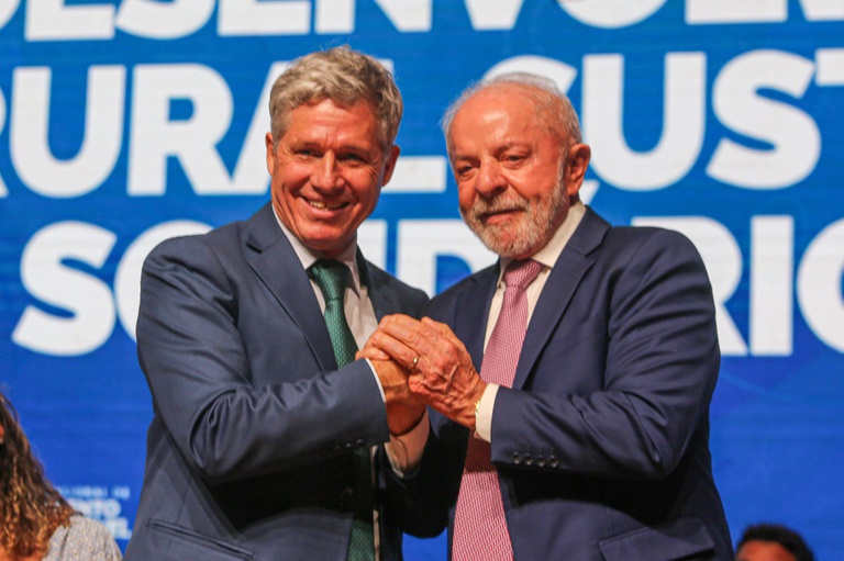 Carlos Fávaro e Paulo Teixeira deixam ministérios para disputarem eleição