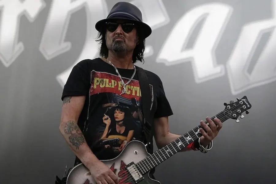 Phil Campbell, guitarrista do Motörhead, morre aos 64 anos