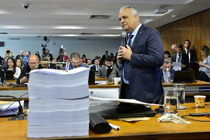 CPMI do INSS: relator pede indiciamento de Lulinha, Vorcaro e mais 214